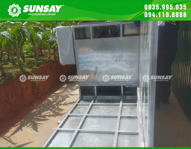 Máy được vận chuyển và lắp đặt tại vị trí cơ sở chế biến của khách